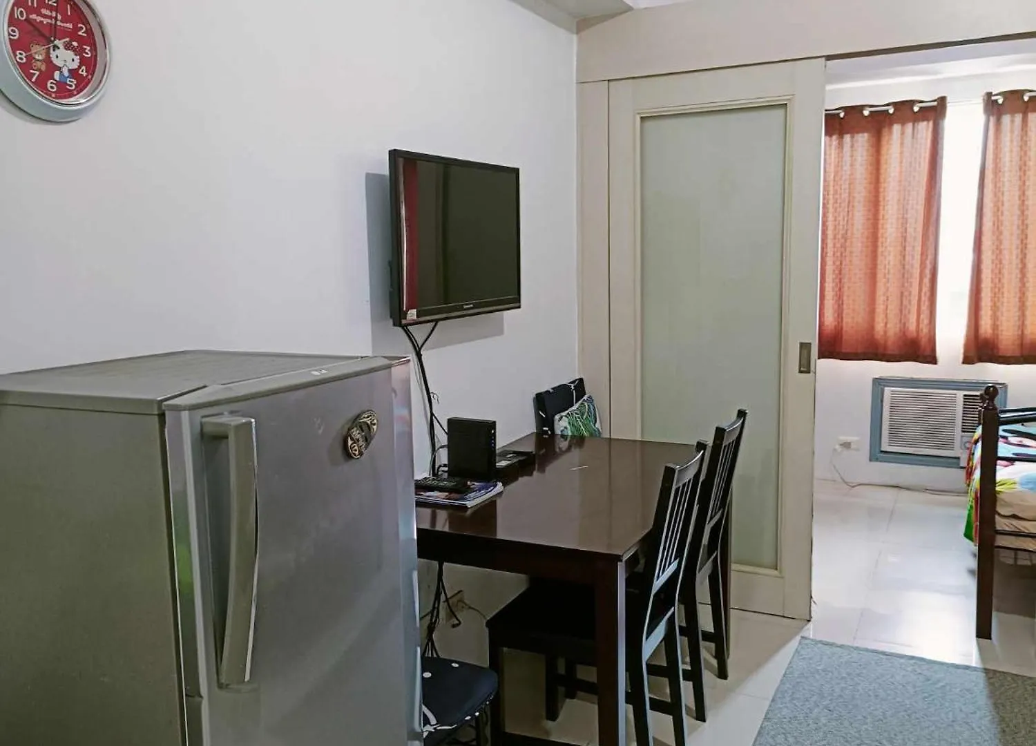 2 Bedroom Just Accross Moa And Smx By Jam Ez Manila 0*,  Filippinerne
