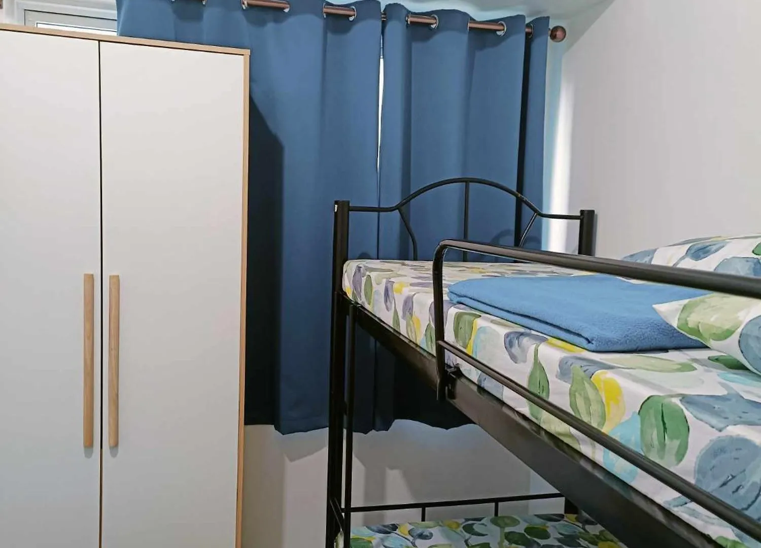 2 Bedroom Just Accross Moa And Smx By Jam Ez Manila Lejlighed